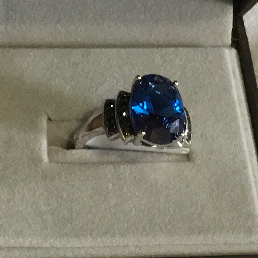 Fluorite & Black Spinel Ring